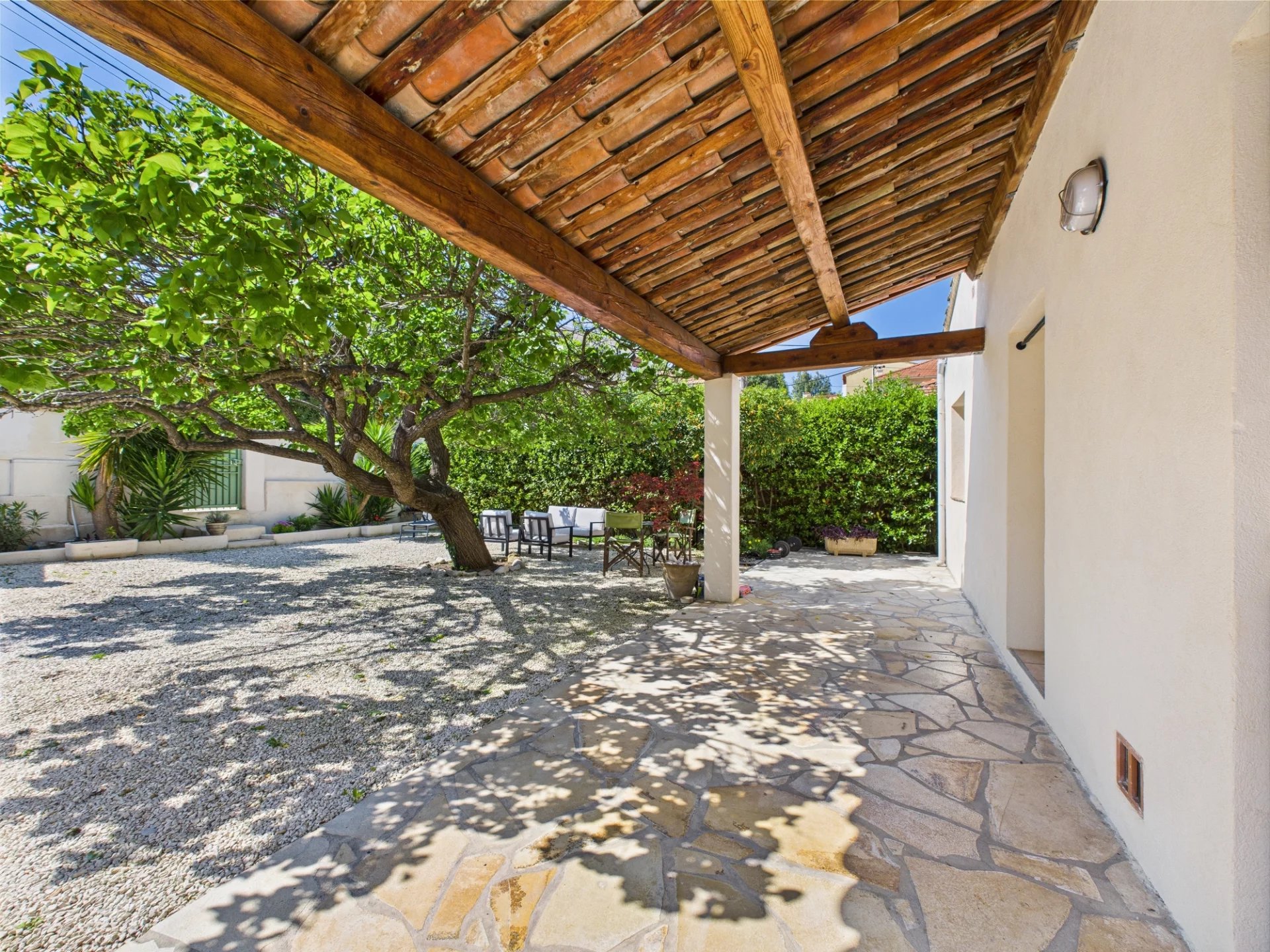 🏡 Quiet family home – 94 m 2, garden of 350 m 2, 3 bedrooms, close to beaches and shops  🏡 Quiet family home – 100 m 2, garden of 350 m 2, 3 bedrooms, close to beaches and shops