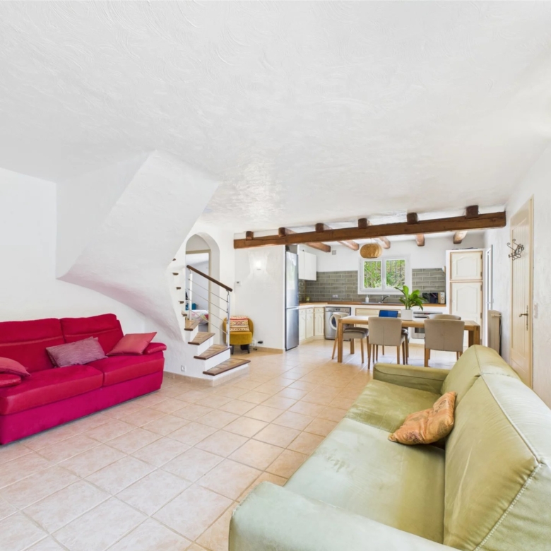 🏡 Quiet family home – 94 m 2, garden of 350 m 2, 3 bedrooms, close to beaches and shops  🏡 Quiet family home – 100 m 2, garden of 350 m 2, 3 bedrooms, close to beaches and shops