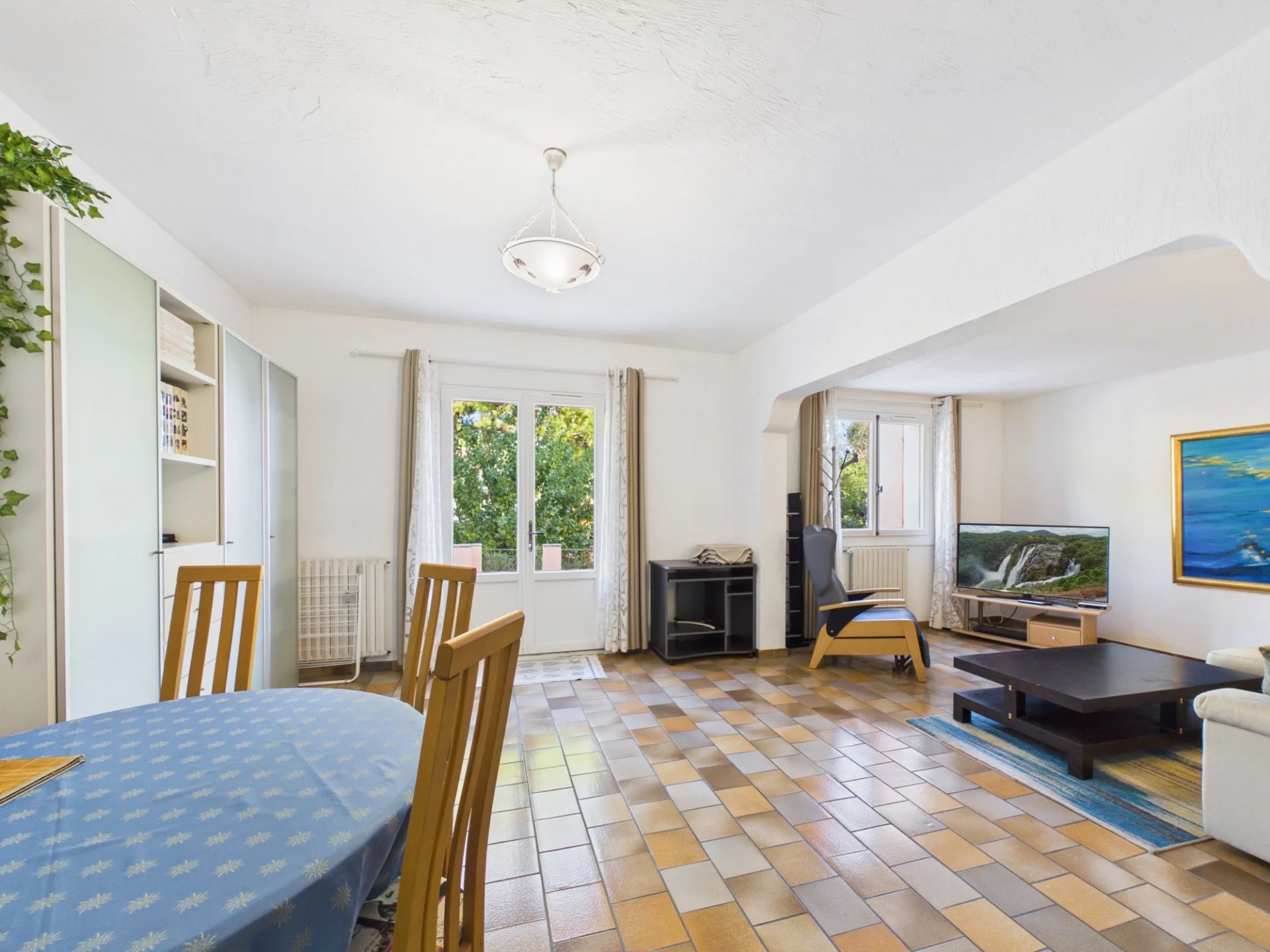 34eacc88878dd40a1d5af22e55522d3d_77e3250080_1920-original.jpg ANTIBES – SAINT-MAYMES | 349 SQM VILLA – SWIMMING POOL – 3 INDEPENDENT LIVING AREAS