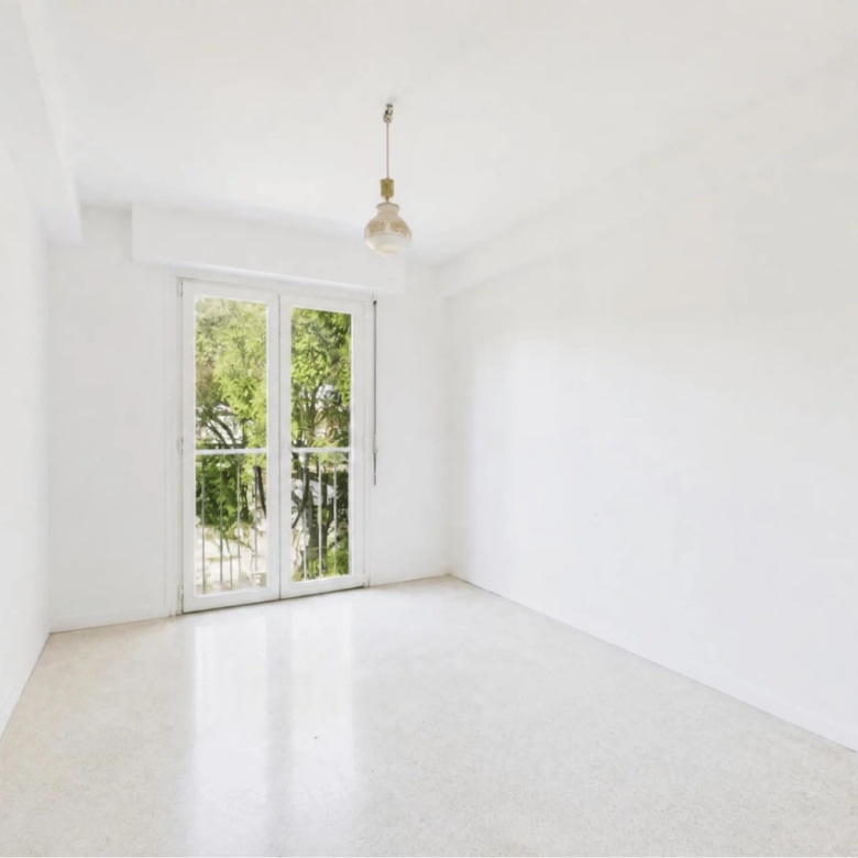 🏠👨‍👩‍👧‍👦 4-room family apartment – Route de Grasse