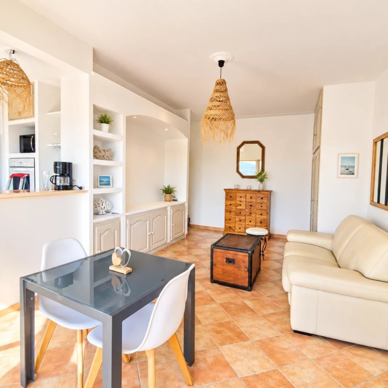 À louer à l’année – 2 pièces meublé de 36 m² avec garage