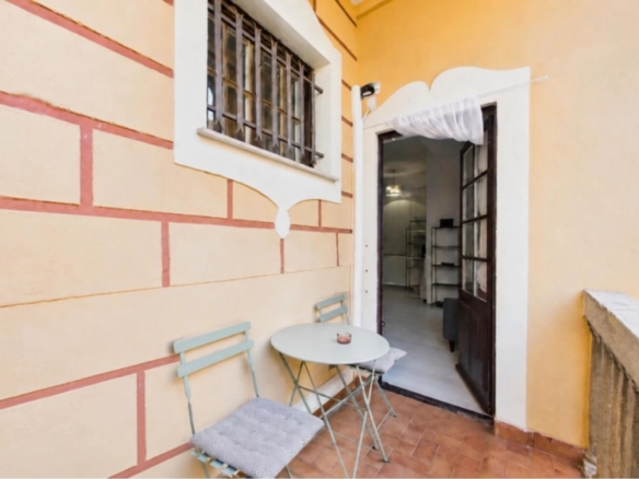 Grand studio tout confort – Juan-les-Pins