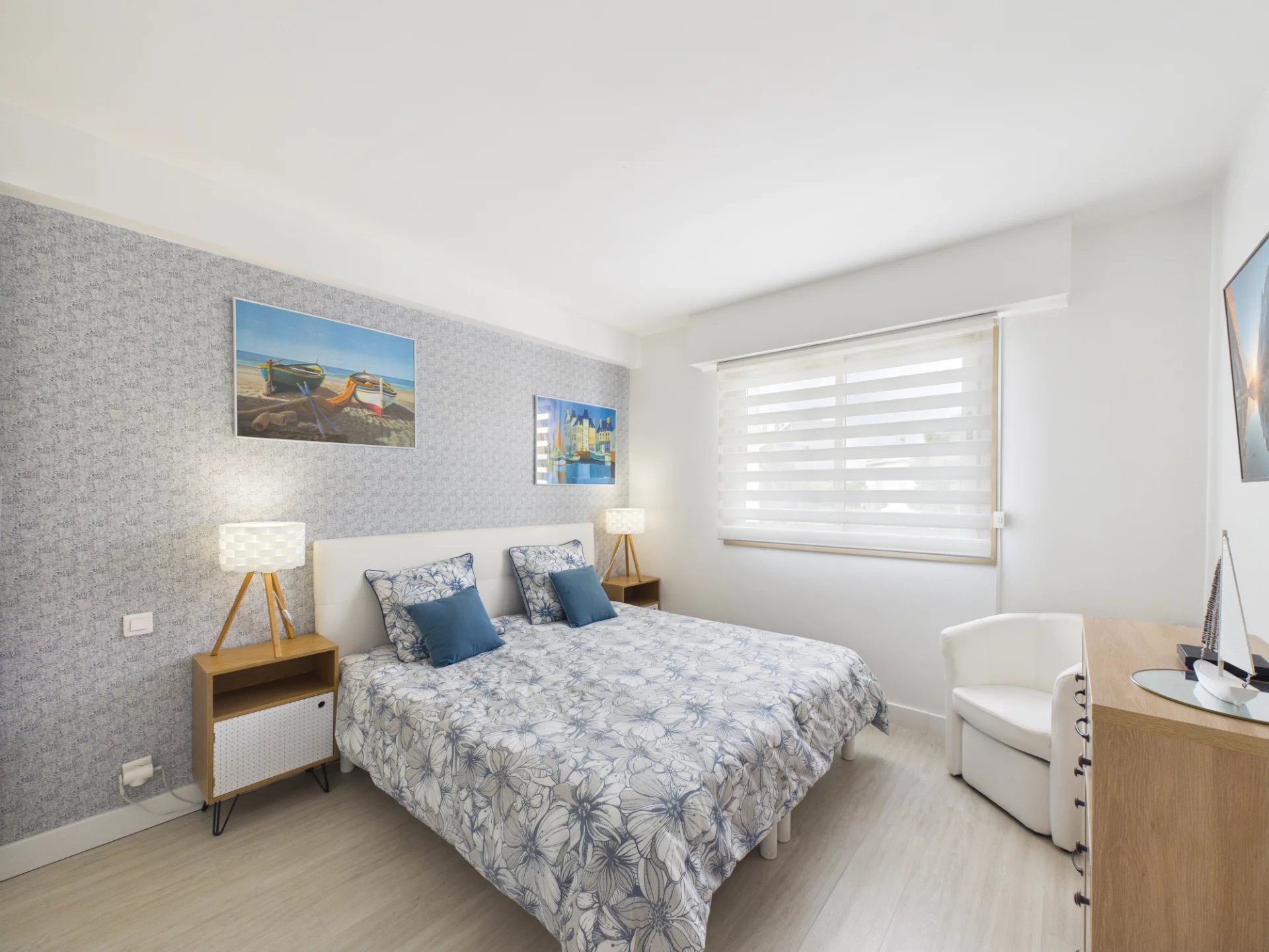 8b7551dfaa9c147822833769b06a13b2_d93d45329c_1920-original.jpg JUAN-LES-PINS – 3 PIÈCES TRAVERSANT – PARC & PISCINE – TERRASSE – GARAGE