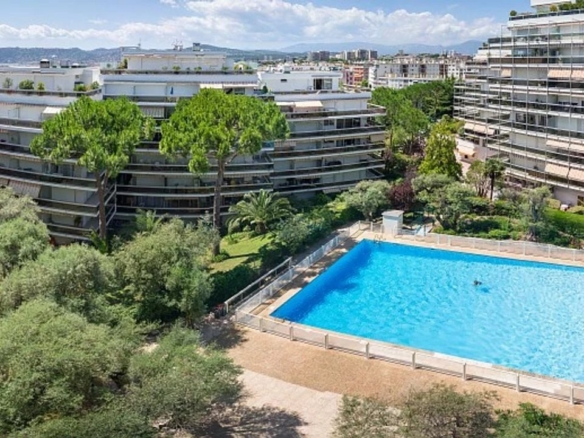 DEVENEZ PROPRIÉTAIRE À JUAN-LES-PINS POUR SEULEMENT 5 900 € !