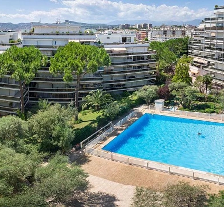 DEVENEZ PROPRIÉTAIRE À JUAN-LES-PINS POUR SEULEMENT 5 900 € !