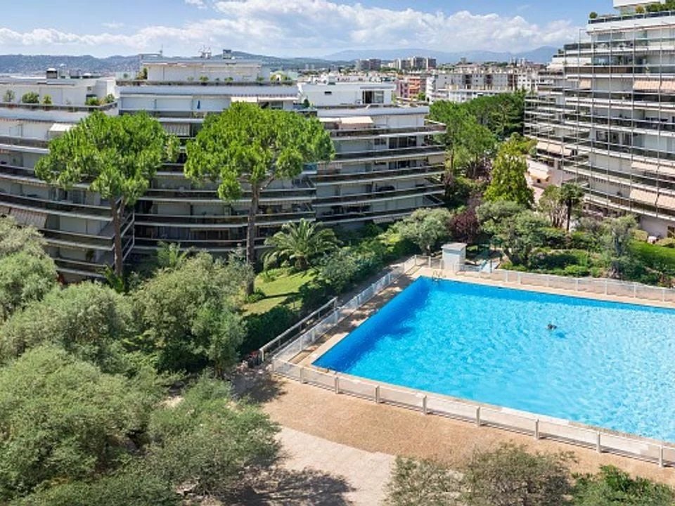 9399e0c926642cee25ea0bb528c58230_3e01a2d635_960-original.jpg DEVENEZ PROPRIÉTAIRE À JUAN-LES-PINS POUR SEULEMENT 5 900 € !