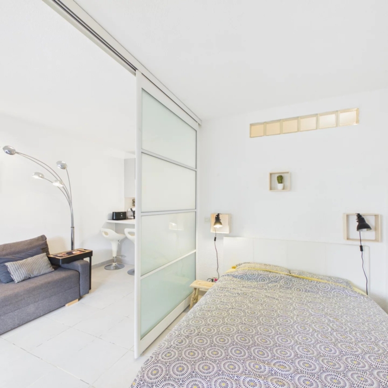 JUAN-LES-PINS – RÉSIDENCE DE STANDING AVEC PARC & PISCINE