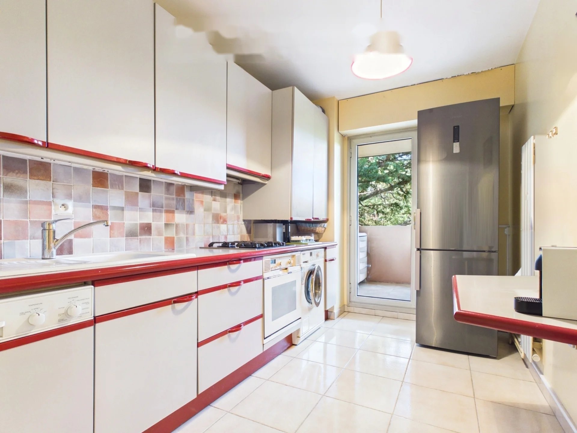 f282e81c77c05264c872dca388f542cd_ded3a5fc25_1920-original.jpg Antibes – Parc de la Badine: 3-room apartment of 79 sq m (Carrez), terrace and balcony, in a 1.4-hectare wooded park with swimming pool and tennis court