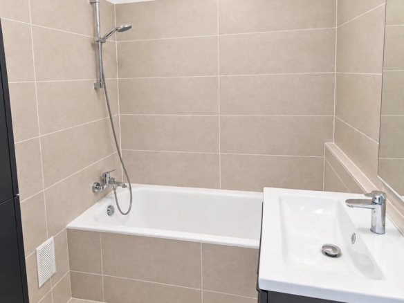 À LOUER – APPARTEMENT VIDE AVEC PLACE DE PARKING