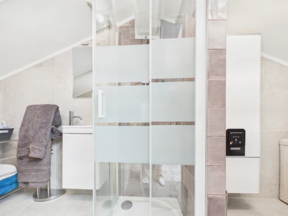Maison de Charme 4 Pièces avec Dépendance, Jardin et Garage Emplacement d’exception au calme absolu